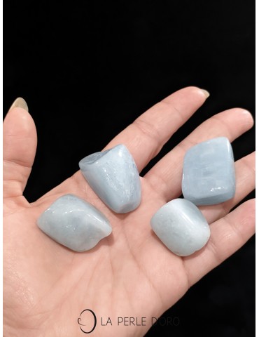 Aquamarine, 1.18 to 1,57 inches rolled stone (Communication and Soothing), sold by the unit