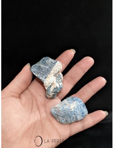 Sodalite, rough pebble 1.18 to 1.57 inches (Soothing and Communication) sold by the unit