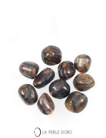 Chiastolite, pierre roulée...