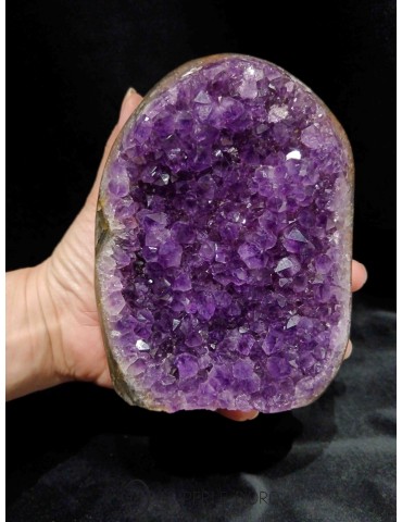 Amethyst Geode, 5.91 inches