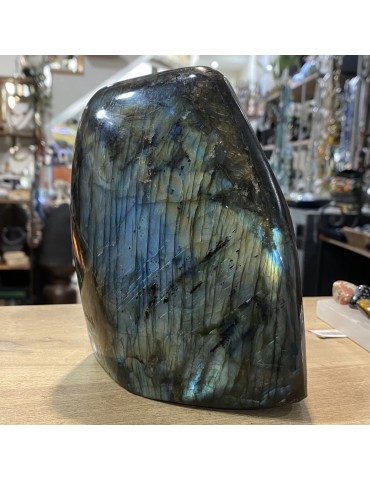Labradorite (Spectrolite),...