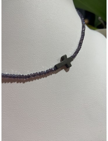 Croix en pyrite, ras de cou...